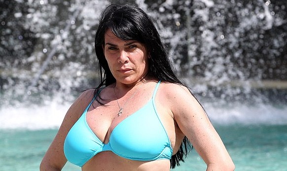 Mob Wives" star Renee Graziano shows off new body after hospital scare...